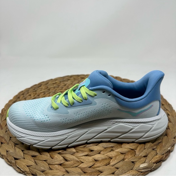 HOKA ONE Arahi 7 Running Shoes Illusion Dusk Size 6 Women's - Picture 2 of 8